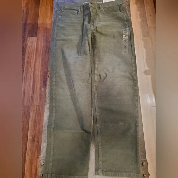 American Eagle Outfitters Green Relaxed Jeans - Picture 2 of 4